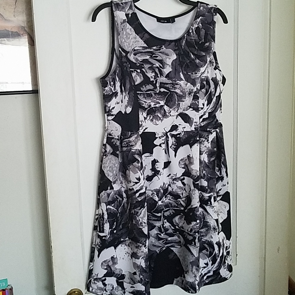 Apt 9 Dress